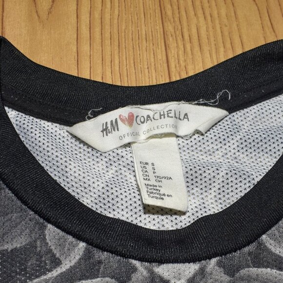 H&M Coachella T-Shirt Men’s Size Small Black White - Picture 2 of 3